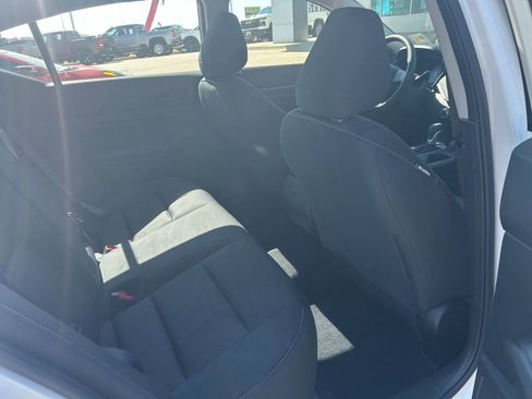 Used 2025 Nissan Altima 2.5 S image 4