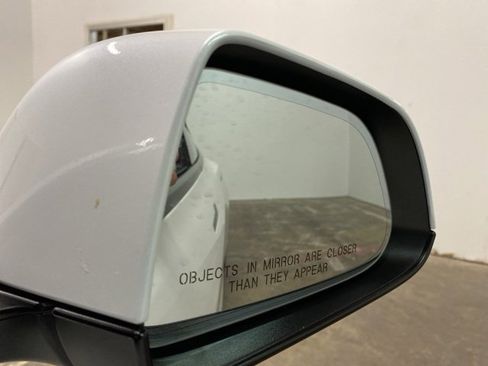 Used 2023 Tesla Model 3 Performance image 90