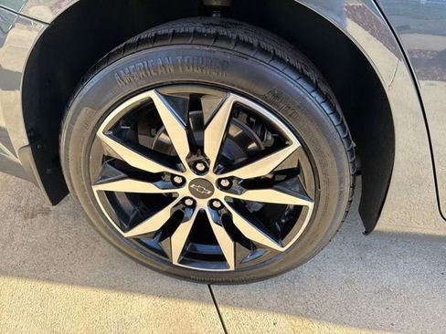 Used 2020 Chevrolet Malibu RS image 34