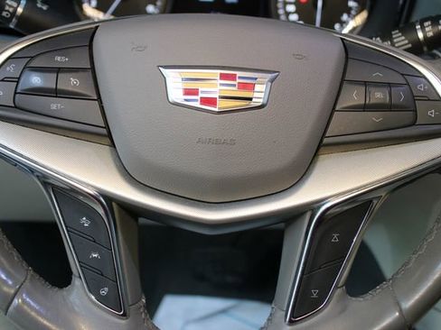 Used 2021 Cadillac XT5 Premium Luxury AWD/4WD image 22