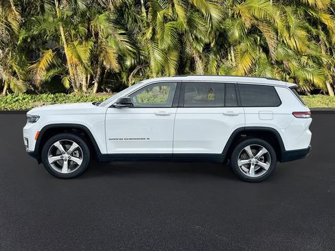 Used 2021 Jeep Grand Cherokee L Limited RWD image 9