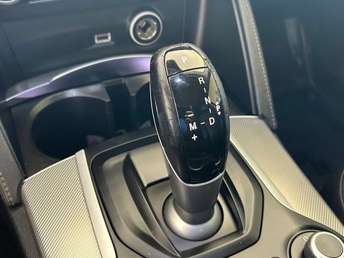 Used 2018 Alfa Romeo Stelvio Sport w/ Quick Order Package 22J Sport AWD/4WD image 8