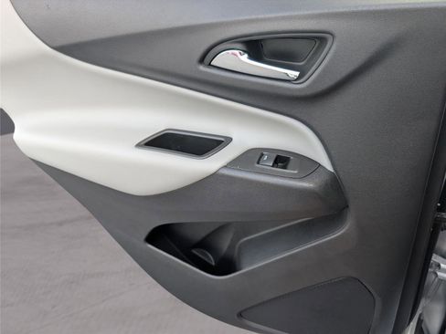 Used 2022 Chevrolet Equinox LT FWD image 29