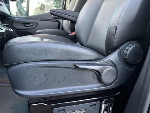 Used 2019 Mercedes-Benz Sprinter 170 image 14