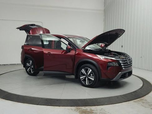 Used 2024 Nissan Rogue SL w/ SL Premium Package FWD image 10