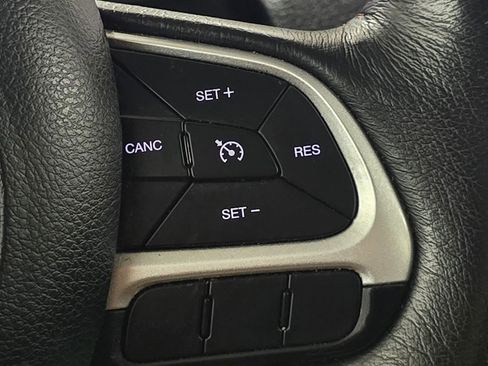 Used 2021 Jeep Renegade Trailhawk image 31