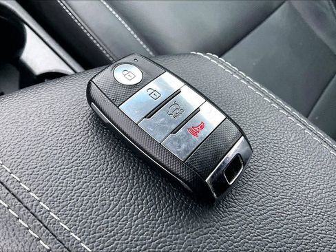 Used 2018 Kia Niro EX w/ EX Premium Package image 35