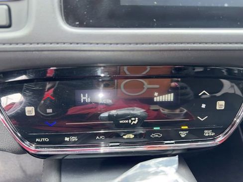 Used 2022 Honda HR-V EX image 20