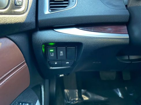 Used 2016 Acura TLX V6 SH-AWD w/ Technology Pkg image 31