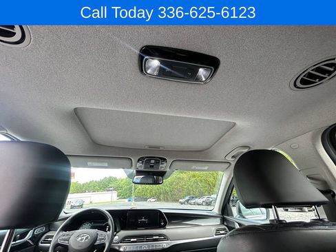 Used 2022 Hyundai Palisade Limited w/ Winter Package FWD image 20