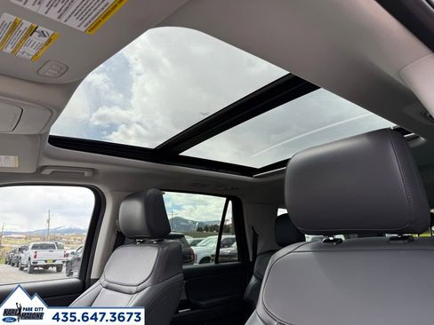 Used 2025 Ford Expedition Max Active AWD/4WD image 27