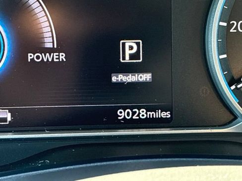 Certified 2025 Nissan Leaf S FWD image 39