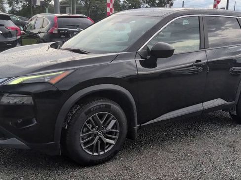 Used 2023 Nissan Rogue S FWD image 4