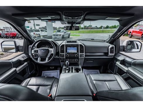 Used 2019 Ford F150 Lariat w/ Equipment Group 502A Luxury AWD/4WD image 9
