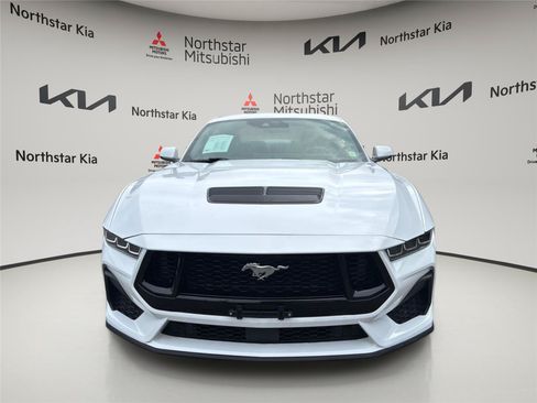 Used 2024 Ford Mustang GT Premium RWD image 9