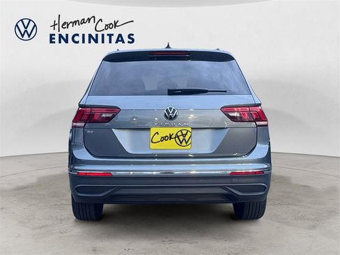 Certified 2023 Volkswagen Tiguan SE image 4