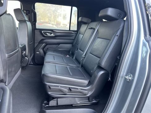Used 2024 Chevrolet Suburban LT image 13