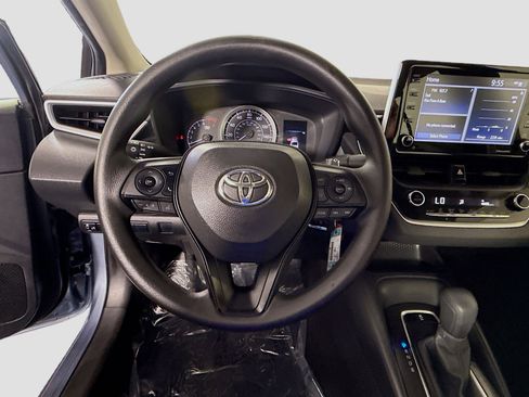 Used 2021 Toyota Corolla LE FWD image 13