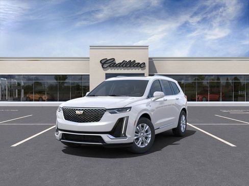 New 2025 Cadillac XT6 Luxury FWD image 8