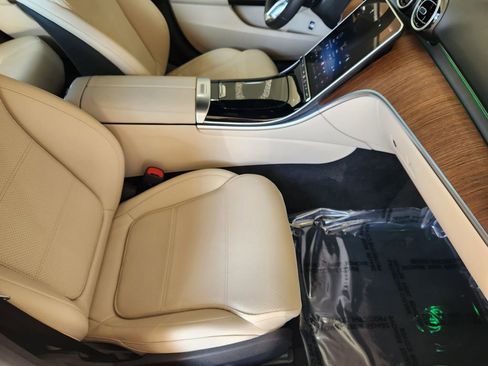 Used 2024 Mercedes-Benz C 300 4MATIC Sedan image 13