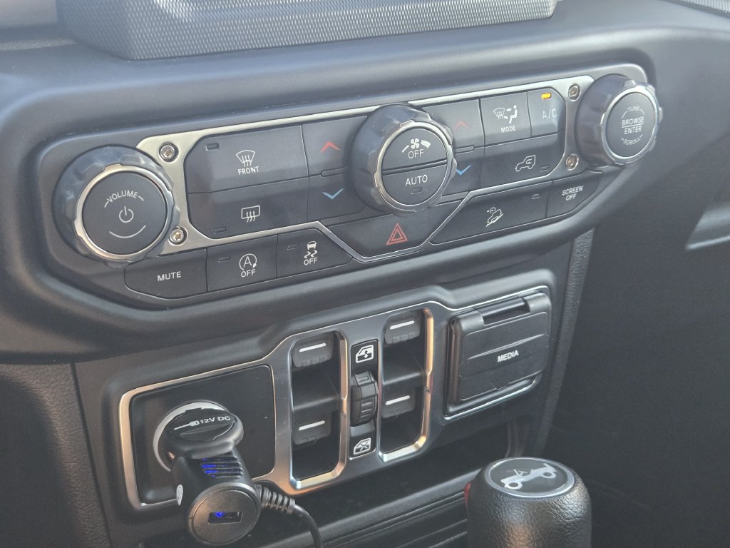 Used 2020 Jeep Wrangler Unlimited Sport S AWD/4WD image 21