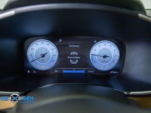 Used 2023 Hyundai Santa Fe Calligraphy AWD/4WD image 16