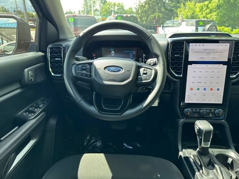 Used 2025 Ford Ranger XLT AWD/4WD image 18