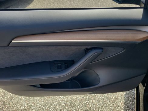 Used 2023 Tesla Model 3 Standard Range RWD image 12