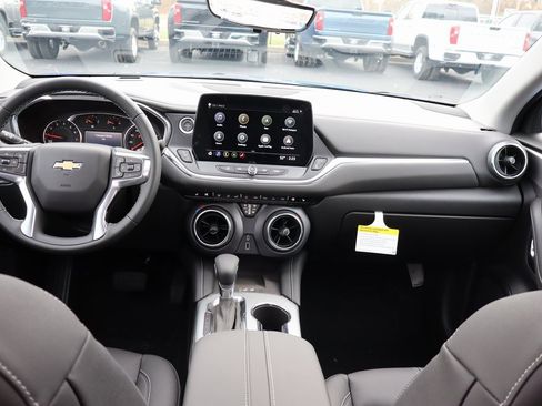 New 2026 Chevrolet Blazer LT image 22