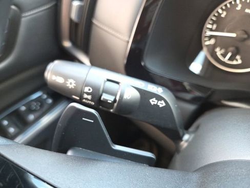 Used 2023 Nissan Pathfinder SL AWD/4WD image 63