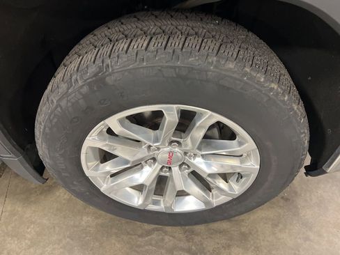 Used 2021 GMC Sierra 1500 SLT w/ SLT Premium Package image 18