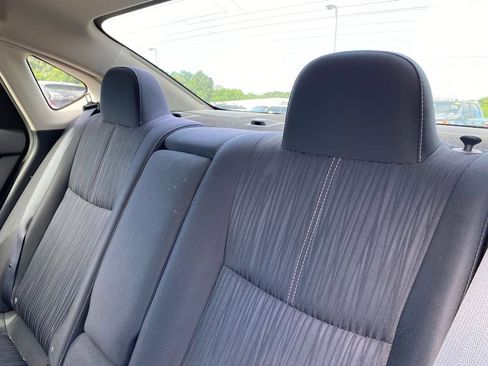 Used 2016 Nissan Sentra SV FWD image 17