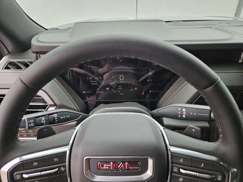 New 2026 GMC Yukon Elevation AWD/4WD image 21