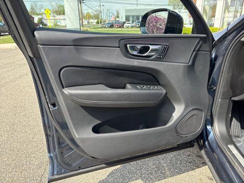 Used 2025 Volvo XC60 B5 Plus w/ Climate Package AWD/4WD image 17