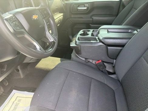 Used 2021 Chevrolet Silverado 2500 Custom w/ Custom Value Package AWD/4WD image 9