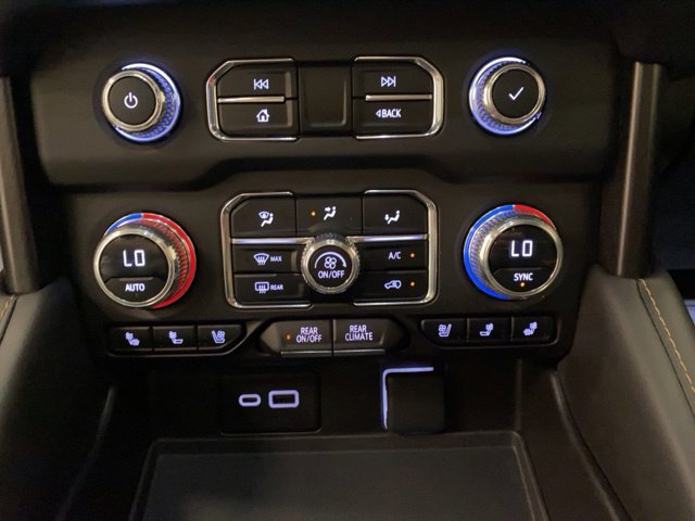 Used 2023 GMC Yukon AT4 AWD/4WD image 35