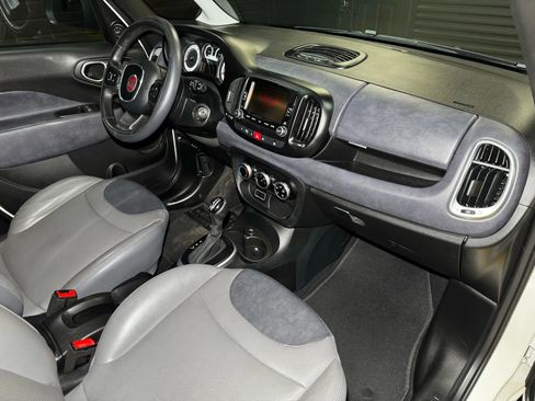 Used 2017 FIAT 500L Trekking w/ Dual-Pane Sunroof Package FWD image 35