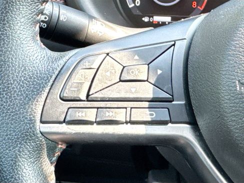 Used 2023 Nissan Kicks SR w/ SR Premium Package FWD image 10