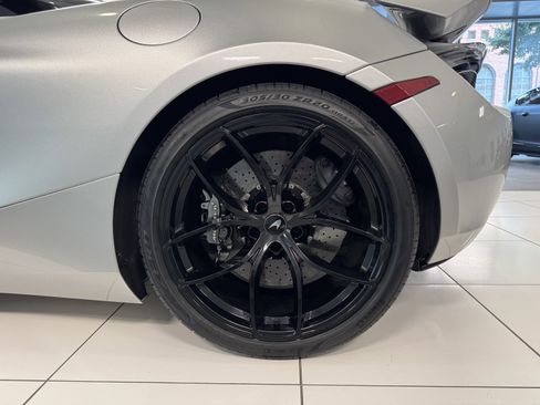 Used 2022 McLaren 720S Performance image 19