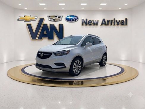 Used 2018 Buick Encore Preferred FWD image 1