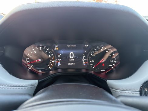 Used 2024 Jeep Compass Limited image 4