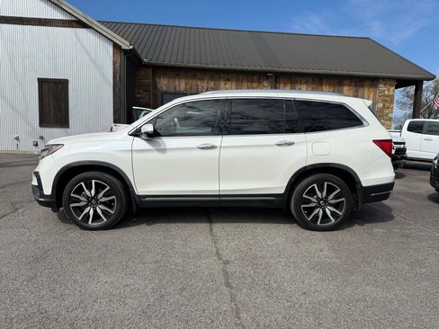 Used 2019 Honda Pilot Touring image 2