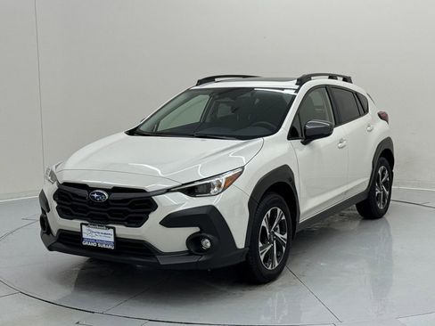 Used 2025 Subaru Crosstrek 2.0i Premium image 1