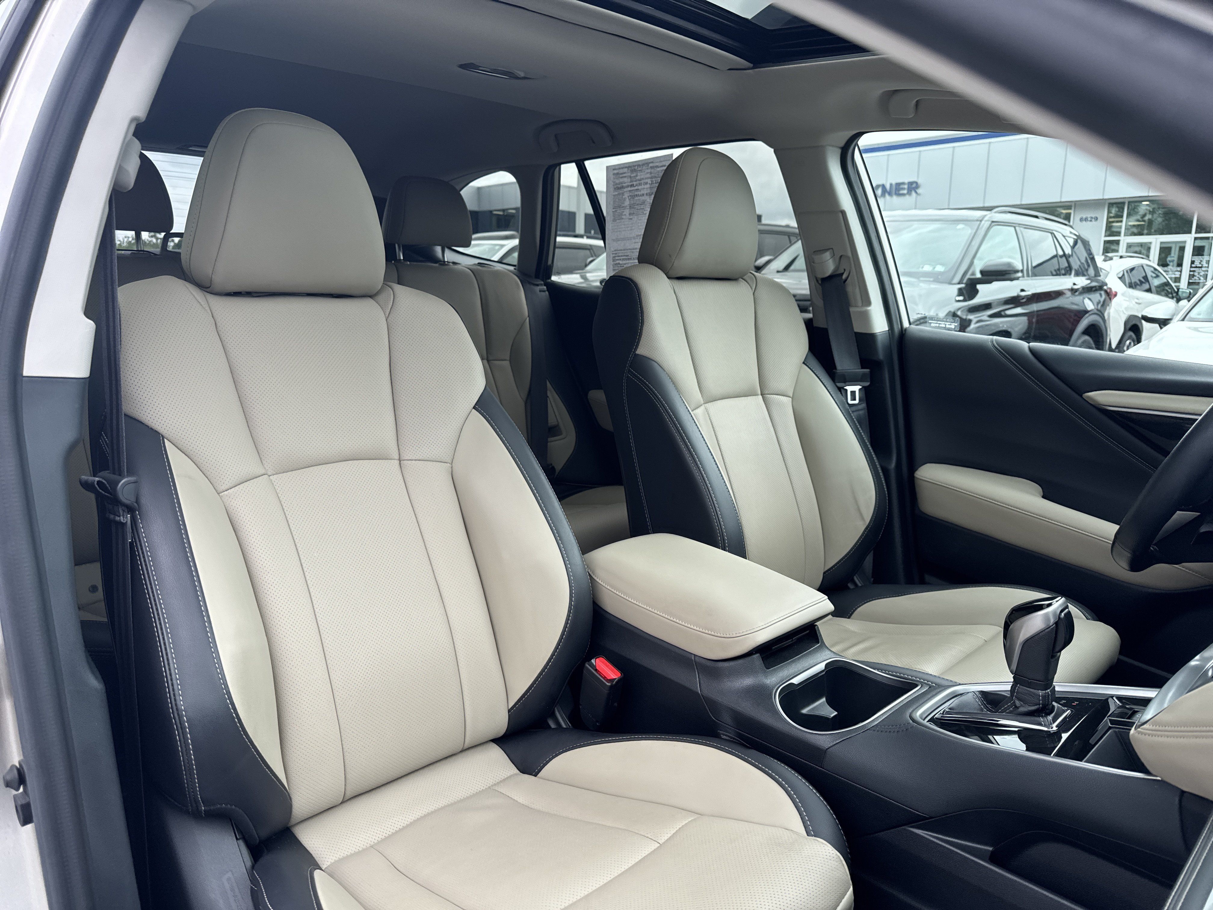 Used 2020 Subaru Outback Limited w/ Popular Package #2 AWD/4WD image 14