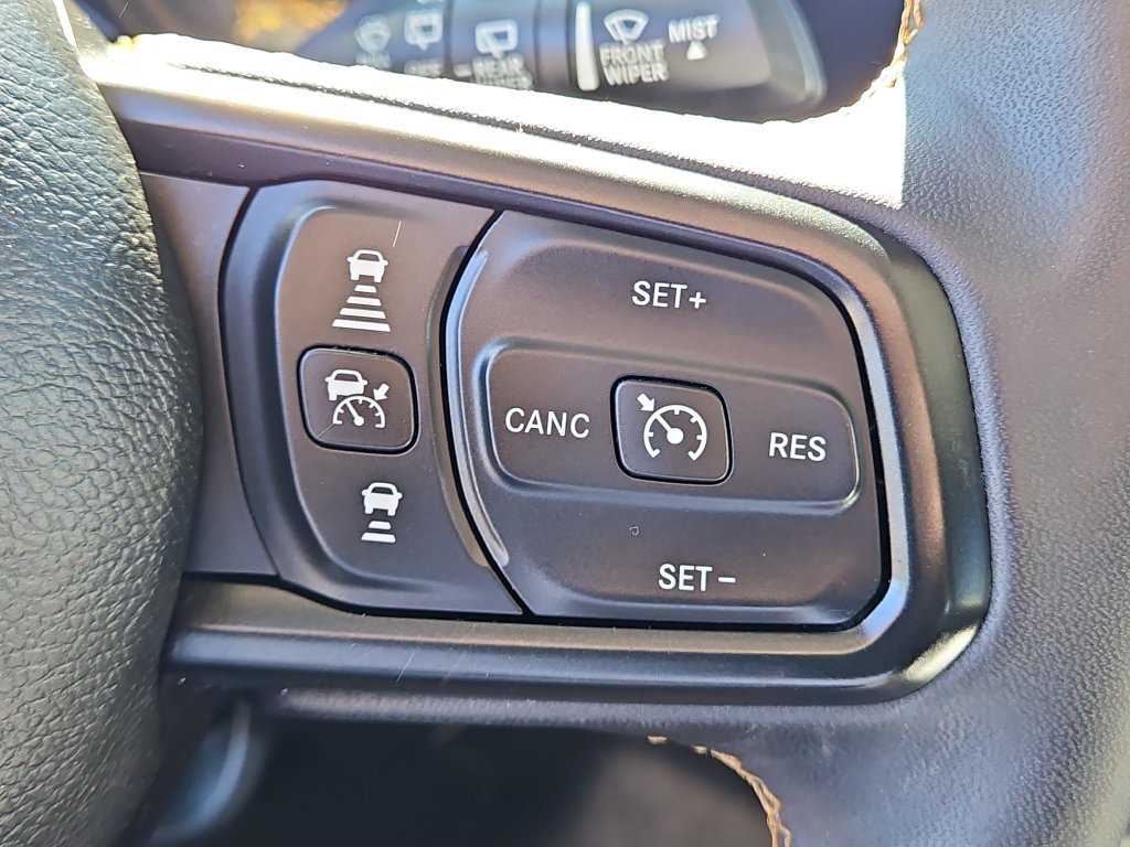 Used 2024 Jeep Wrangler Unlimited AWD/4WD image 24