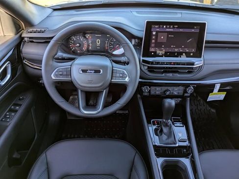 New 2026 Jeep Compass Latitude image 16