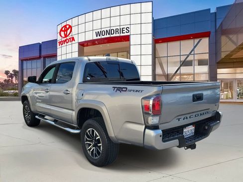 Used 2020 Toyota Tacoma TRD Sport w/ TRD Premium Sport Package image 3