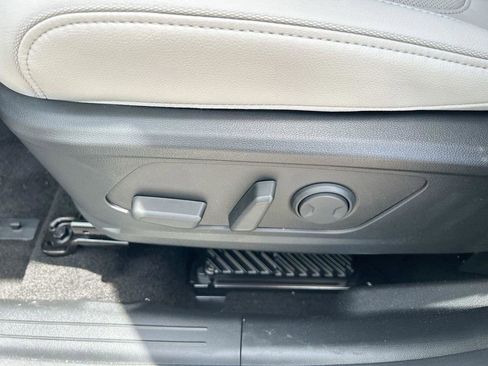 New 2026 Hyundai Tucson Limited image 25