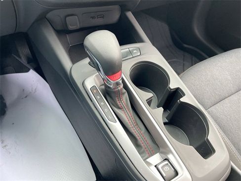 Used 2024 Chevrolet Trax RS image 15