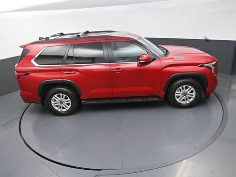 Used 2026 Toyota Sequoia SR5 w/ SR5 Premium Package AWD/4WD image 30